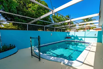 3611 NW 40th Court, Lauderdale Lakes, FL 33309 - Photo 3