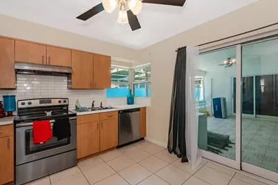 3611 NW 40th Court, Lauderdale Lakes, FL 33309 - Photo 23