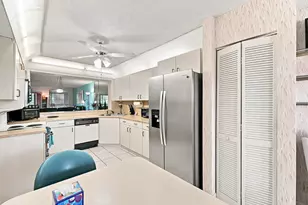 7254 Fairfax Dr, Tamarac, FL 33321 - Photo 5
