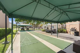 7254 Fairfax Dr, Tamarac, FL 33321 - Photo 37