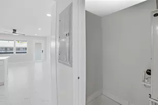 350 Farnham Q, Deerfield Beach, FL 33442 - Photo 9