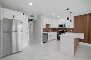 350 Farnham Q, Deerfield Beach, FL 33442 - Photo 3