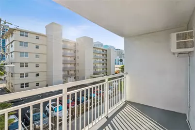720 Orton Avenue #306, Fort Lauderdale, FL 33304 - Photo 11