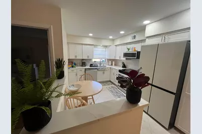 125 Piedmont C, Delray Beach, FL 33484 - Photo 9