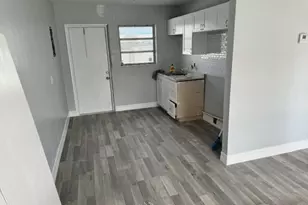 1015 Avenue I, Riviera Beach, FL 33404 - Photo 3