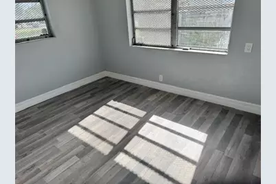 1015 Avenue I #1, Riviera Beach, FL 33404 - Photo 5