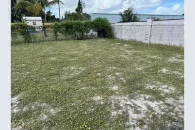 1015 Avenue I #1, Riviera Beach, FL 33404 - Photo 13
