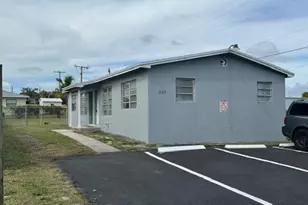 1015 Avenue I, Riviera Beach, FL 33404 - Photo 23