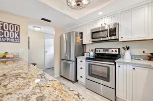 2950 SE Ocean Blvd, Stuart, FL 34996 - Photo 9