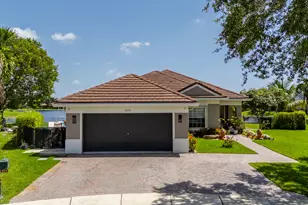 6272 NW 108th Way, Parkland, FL 33076 - Photo 11