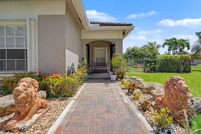 6272 NW 108th Way, Parkland, FL 33076 - Photo 15