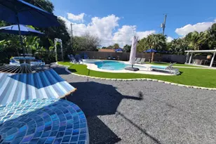 270 NW 36th St, Boca Raton, FL 33431 - Photo 49