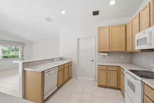 208 Jones Creek Dr, Jupiter, FL 33458 - Photo 9