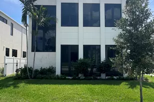 735 SE 4th Ave, Delray Beach, FL 33483 - Photo 1