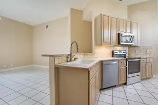 23444 Alzira Cir, Boca Raton, FL 33433 - Photo 9