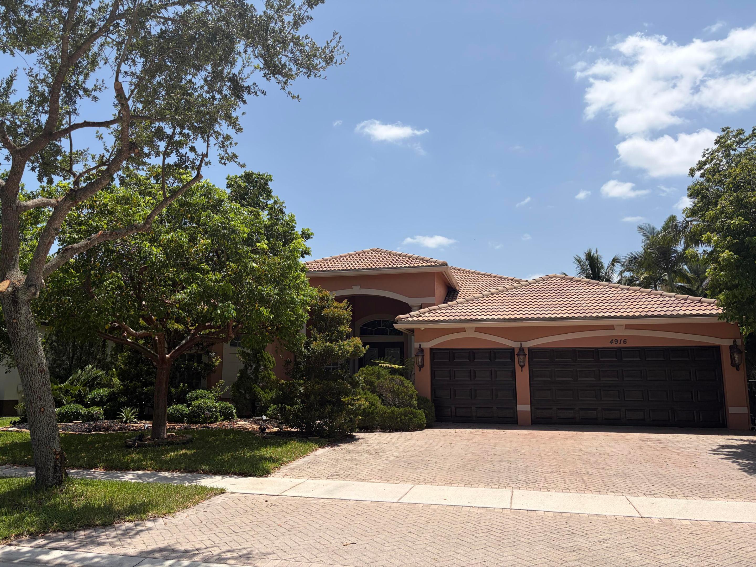 4916 Forest Dale Dr main architectural view