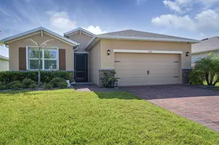 2155 Crowned Eagle Cir SW, Vero Beach, FL 32962 - Photo 3
