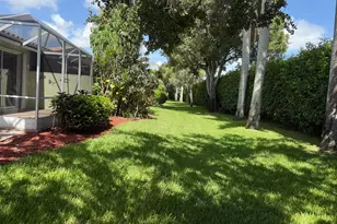 10664 Royal Caribbean Cir, Boynton Beach, FL 33437 - Photo 3