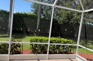 10664 Royal Caribbean Cir, Boynton Beach, FL 33437 - Photo 5