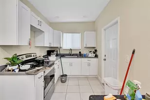 526 NW 15th Way, Fort Lauderdale, FL 33311 - Photo 15
