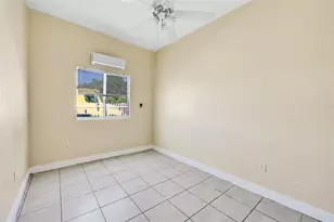 526 NW 15th Way, Fort Lauderdale, FL 33311 - Photo 7
