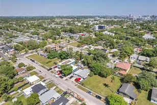526 NW 15th Way, Fort Lauderdale, FL 33311 - Photo 21