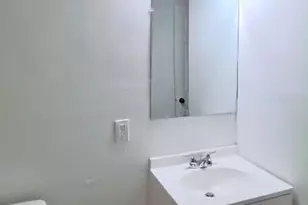 3640 NW 9th St, Miami, FL 33125 - Photo 11