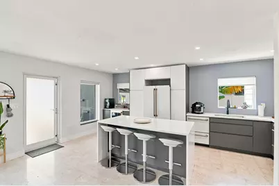 35 NE 29th Street, Wilton Manors, FL 33334 - Photo 15