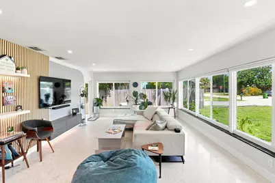 35 NE 29th Street, Wilton Manors, FL 33334 - Photo 11