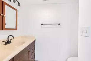 7081 Environ Blvd, Lauderhill, FL 33319 - Photo 9