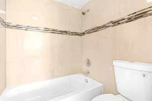 7081 Environ Blvd, Lauderhill, FL 33319 - Photo 11