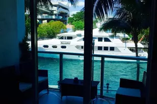 31 SE 5th St, Miami, FL 33131 - Photo 1