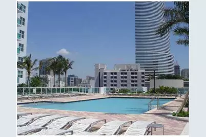 31 SE 5th Street #202, Miami, FL 33131 - Photo 19