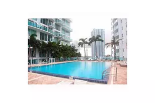 31 SE 5th St, Miami, FL 33131 - Photo 15