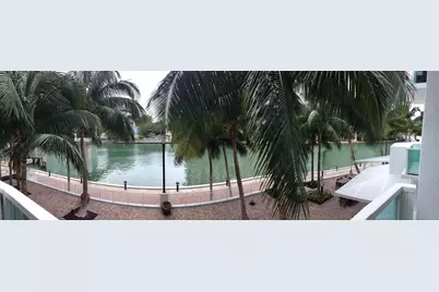 31 SE 5th Street #202, Miami, FL 33131 - Photo 3