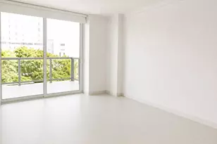 31 SE 5th St, Miami, FL 33131 - Photo 7