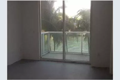 31 SE 5th Street #202, Miami, FL 33131 - Photo 5