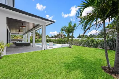 325 W Riverside Drive, Jupiter, FL 33469 - Photo 43