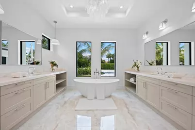 325 W Riverside Drive, Jupiter, FL 33469 - Photo 19
