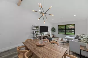13065 Albright Ct, Wellington, FL 33414 - Photo 5
