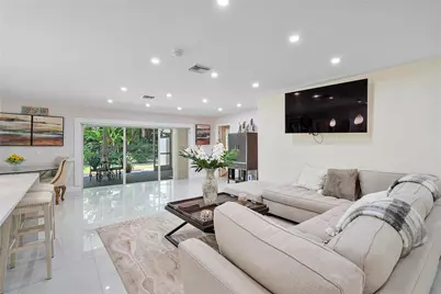 10209 Vestal Court, Coral Springs, FL 33071 - Photo 5