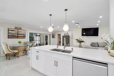 10209 Vestal Court, Coral Springs, FL 33071 - Photo 11
