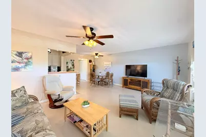 22 Markham A, Deerfield Beach, FL 33442 - Photo 5