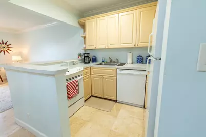 3215 NE 15th Street #204, Pompano Beach, FL 33062 - Photo 3