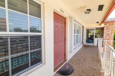 3215 NE 15th Street #204, Pompano Beach, FL 33062 - Photo 9