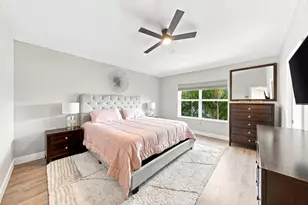 9747 Darlington Pl, Cooper City, FL 33328 - Photo 15