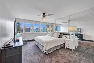 2030 S Ocean Dr, Hallandale Beach, FL 33009 - Photo 29