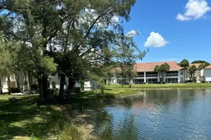 155 Cypress Point Dr, Palm Beach Gardens, FL 33418 - Photo 9