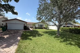 7823 NW 40th St, Coral Springs, FL 33065 - Photo 1