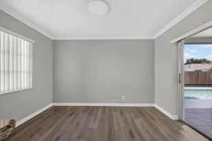 7823 NW 40th St, Coral Springs, FL 33065 - Photo 25